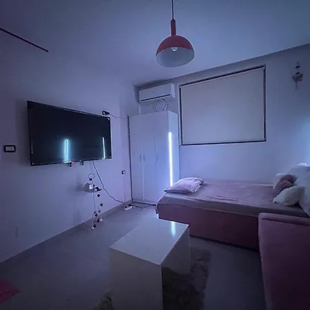 Apartment The Pink